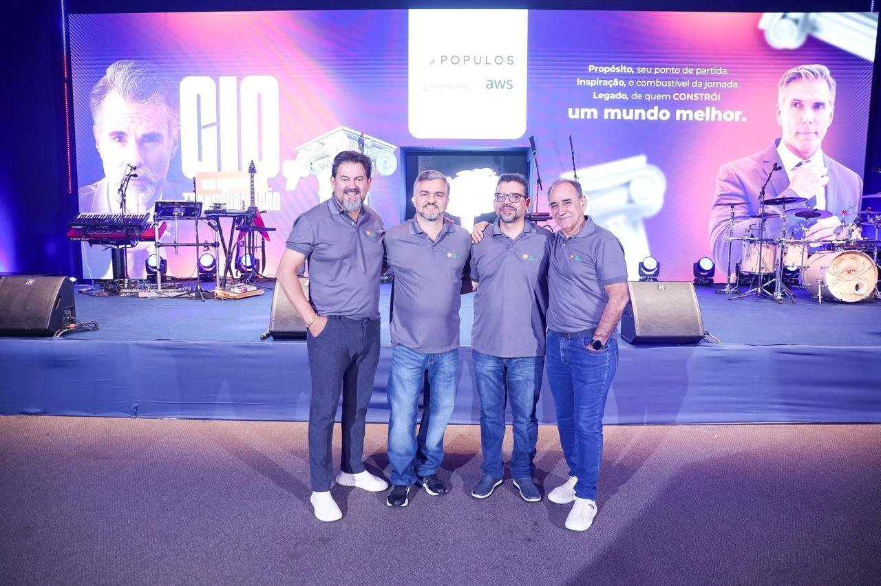 Palco do CIO Experience — painel LED e iluminação cênica no Tauá